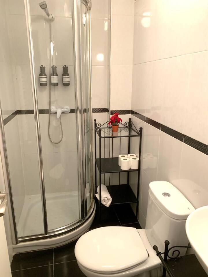 Un Hogar En El Centro Con Parking Gratuito Apartman Zaragoza Kültér fotó