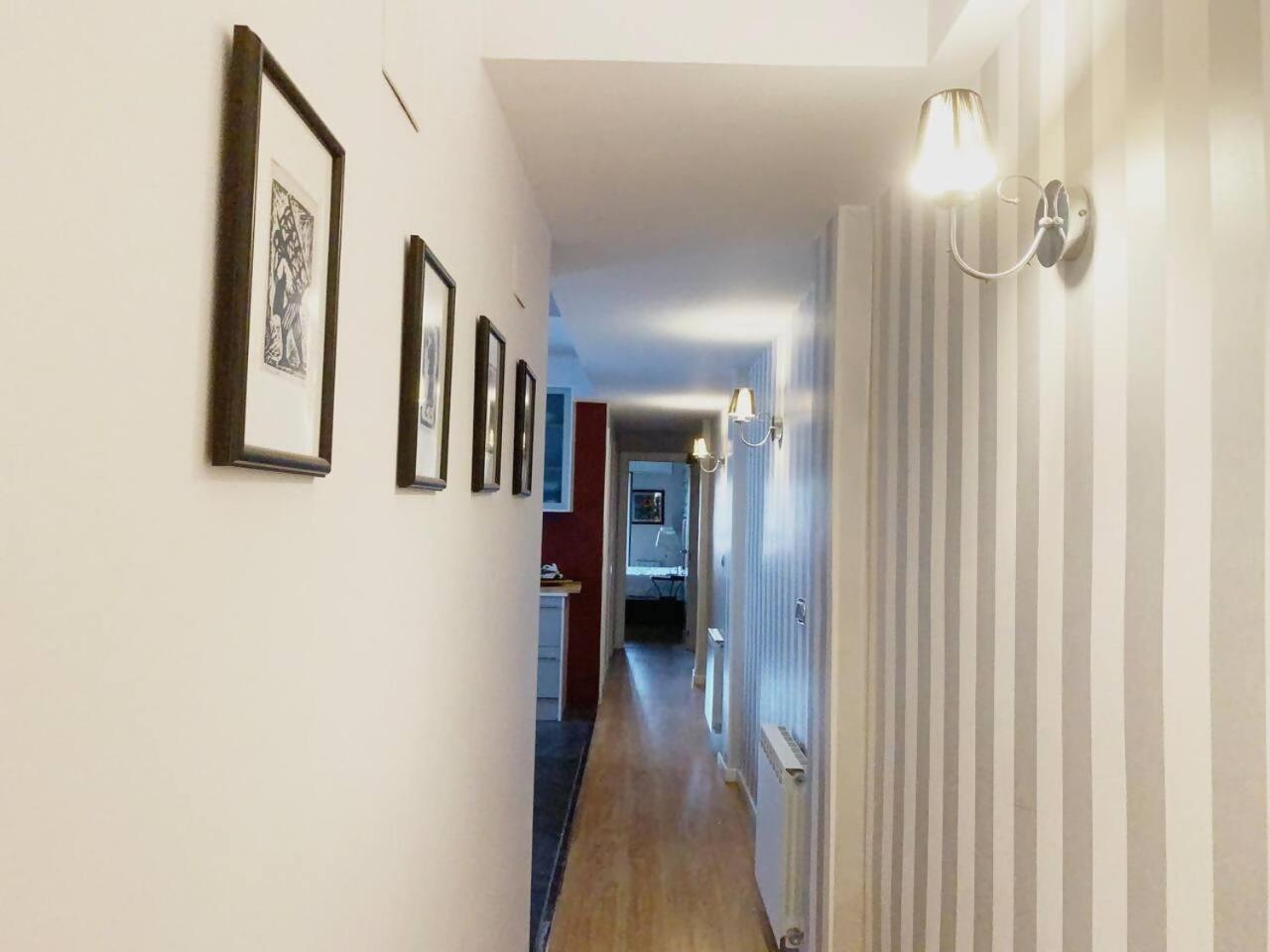 Un Hogar En El Centro Con Parking Gratuito Apartman Zaragoza Kültér fotó